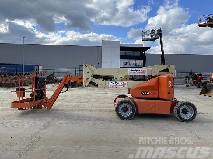 JLG E450AJ Plataformas con brazo de elevación manual