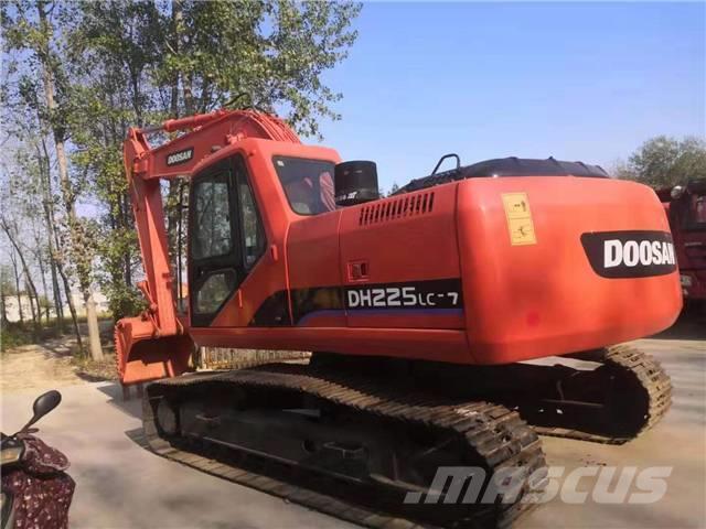 Doosan DH225 Excavadoras sobre orugas