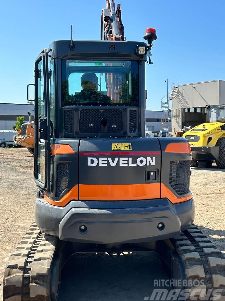 Develon DX55R Miniexcavadoras