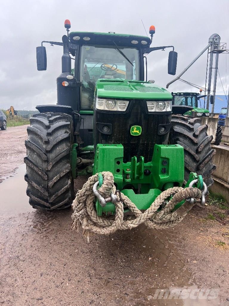 John Deere 8320R Tractores