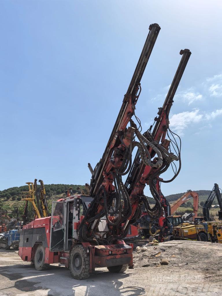 Sandvik DD321 Perforadora de superficie