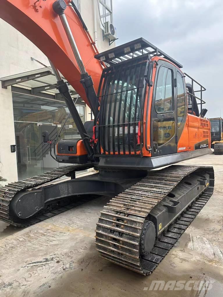 Doosan 300LC-9 Excavadoras sobre orugas