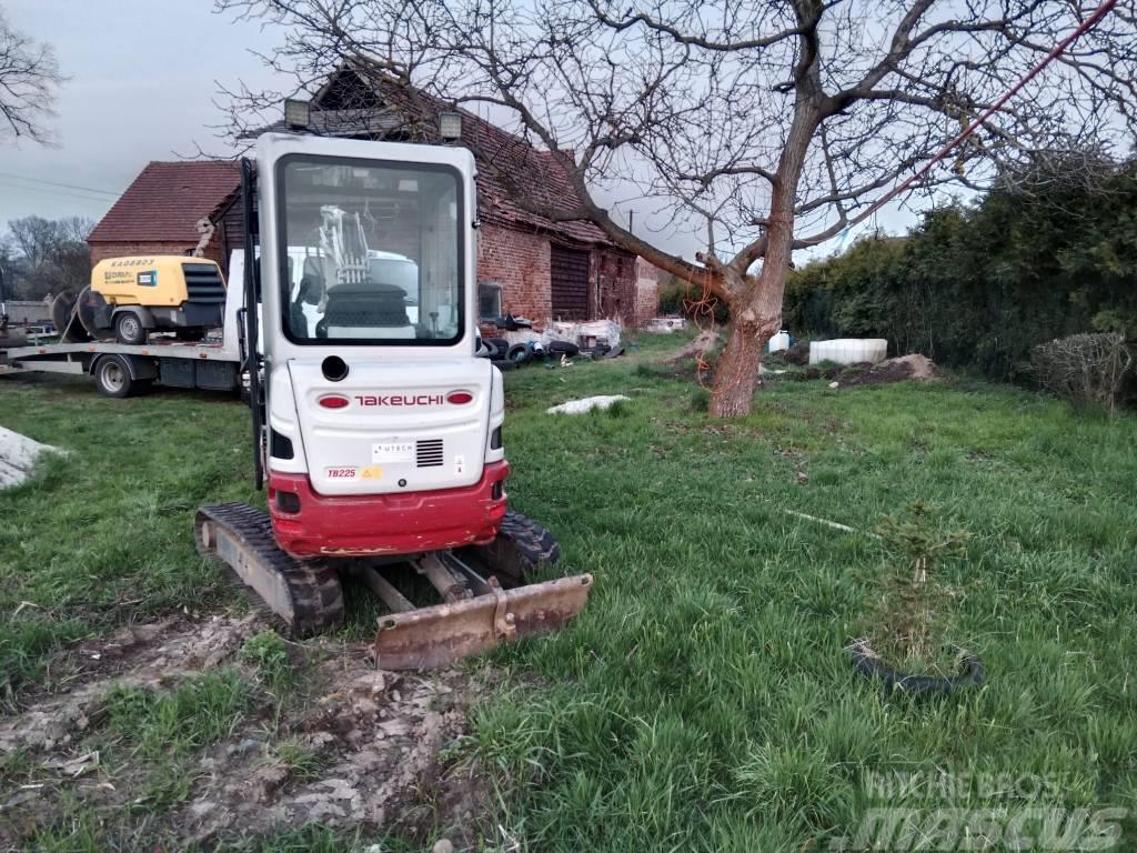 Takeuchi TB 225 Miniexcavadoras