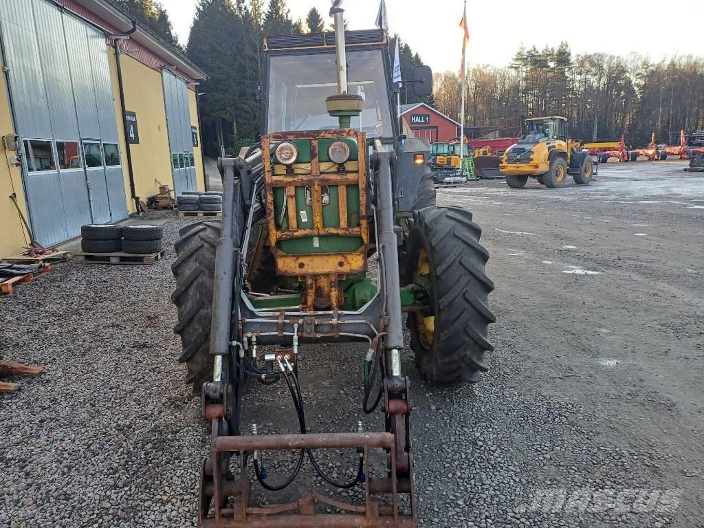 John Deere 3040 Tractores