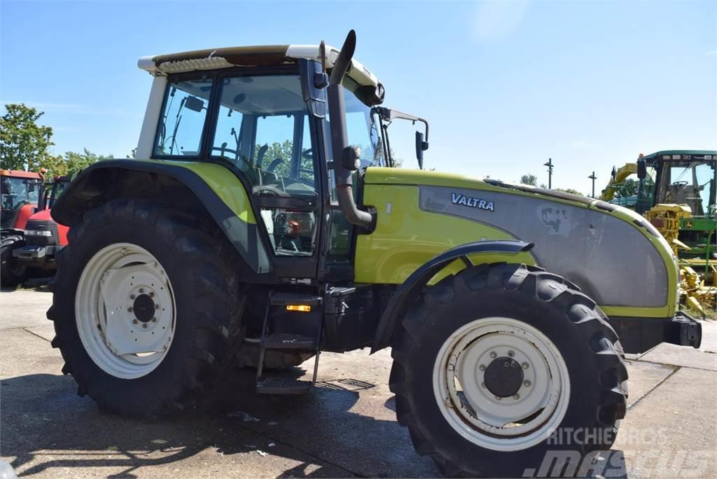 Valtra T120 Tractores