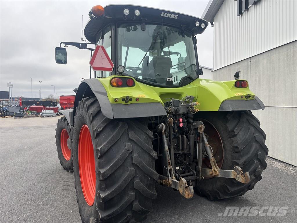 CLAAS Arion 620 Tractores