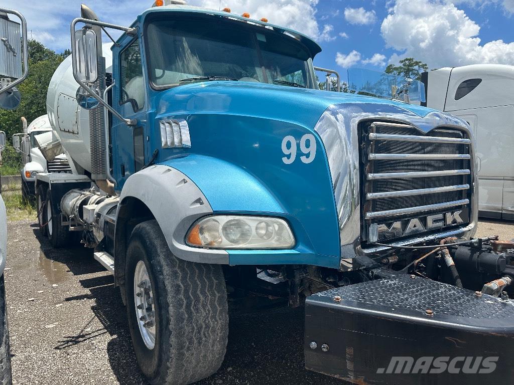 Mack GU 800 Otros camiones