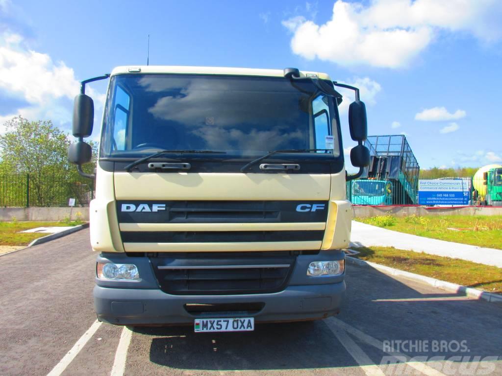 DAF 65CF300 Camiones grúa