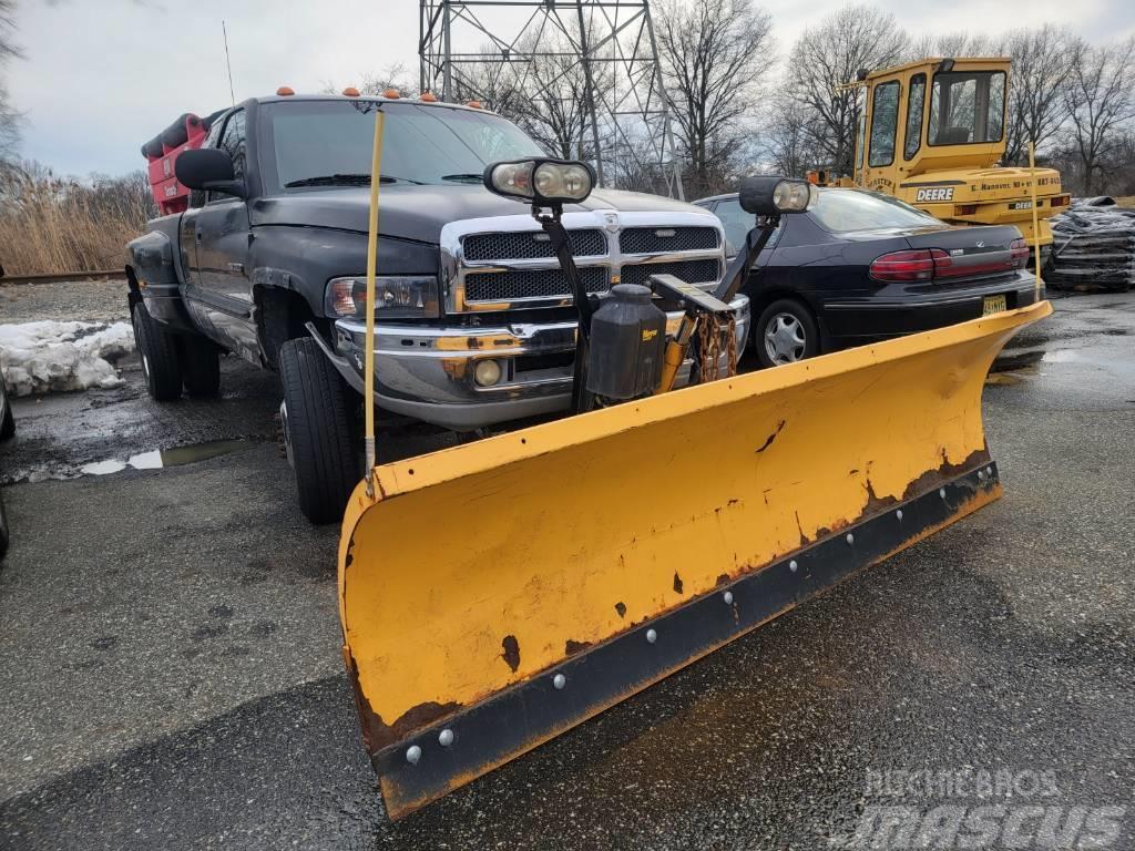 Dodge 3500 Caja abierta/laterales abatibles