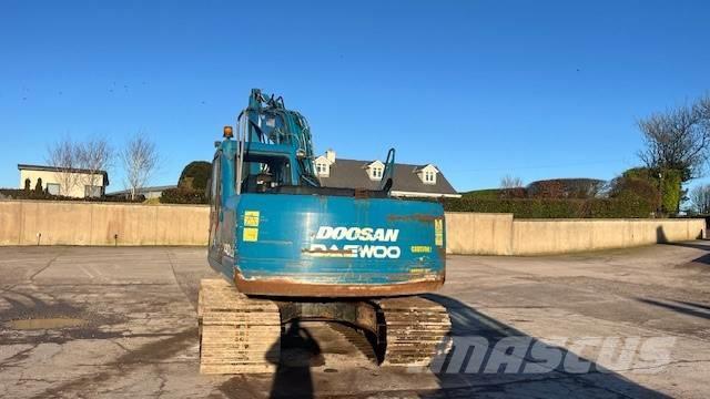 Doosan 140 LC Excavadoras sobre orugas