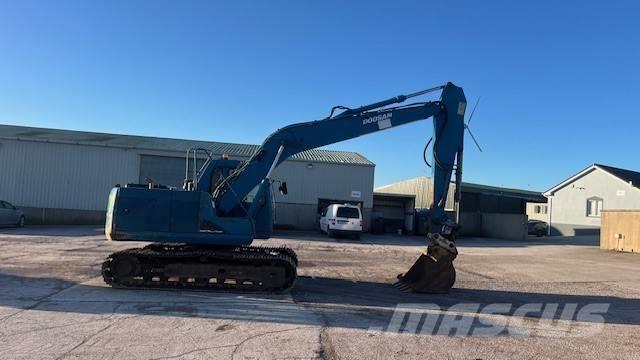 Doosan 140 LC Excavadoras sobre orugas