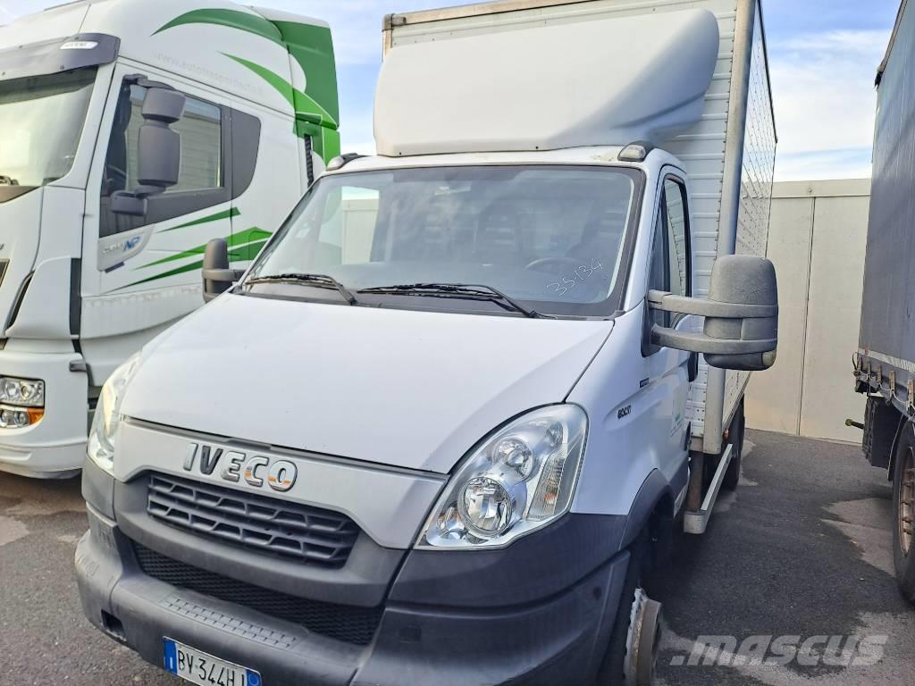 Iveco DAILY 60C17 Camiones con caja de remolque