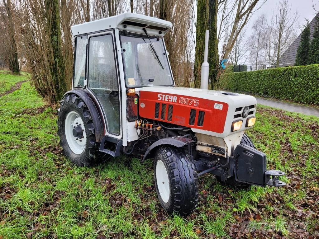 Steyr 8075 Tractores