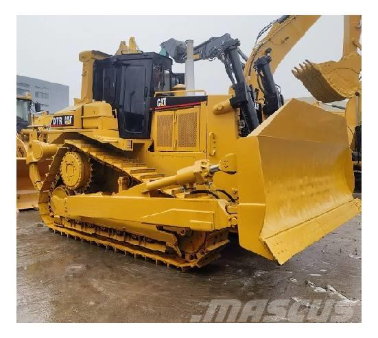 CAT D7R Buldozer sobre oruga