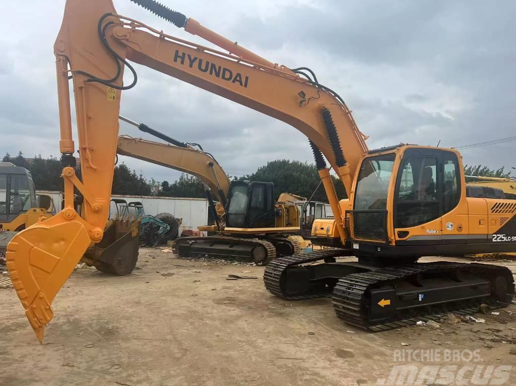 Hyundai 220LC-9S Excavadoras sobre orugas