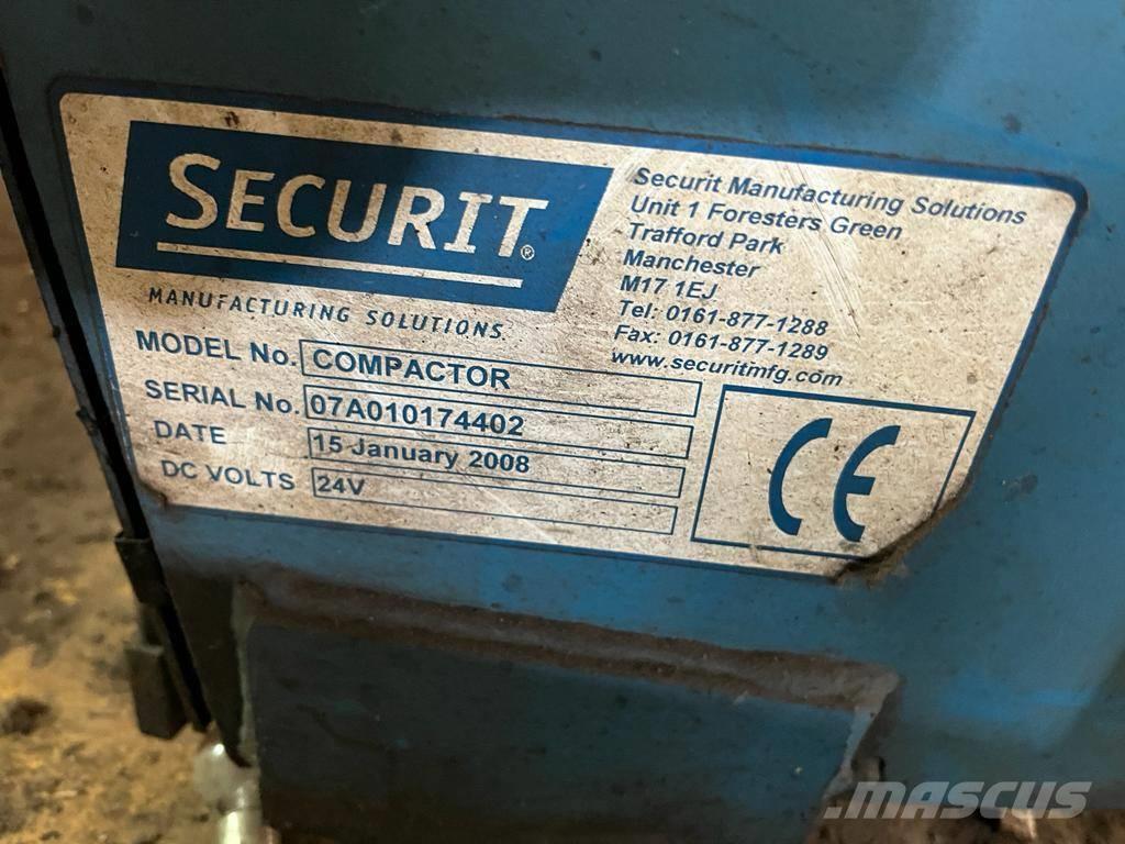  Securit Compactor Maquinarias para servicios públicos