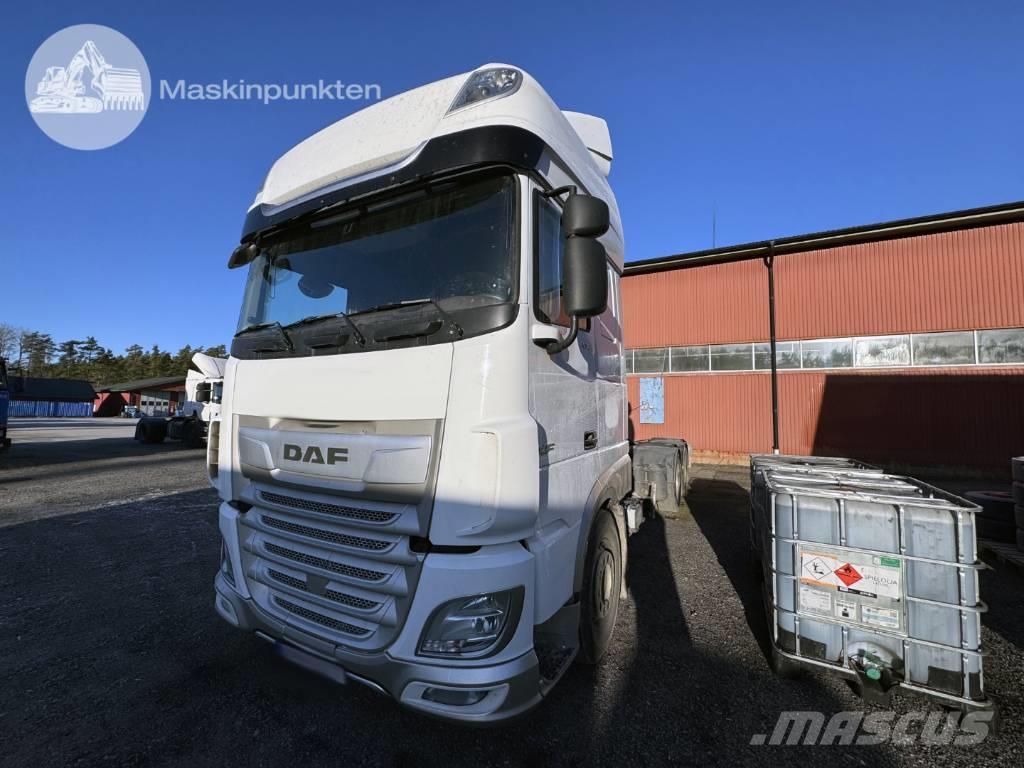 DAF XF 530 Camiones con chasís y cabina