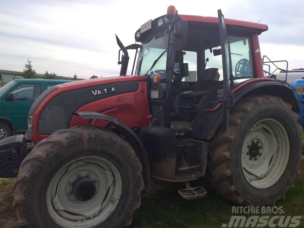 Valtra N121 Tractores