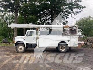 Altec AM855 Plataformas sobre camión