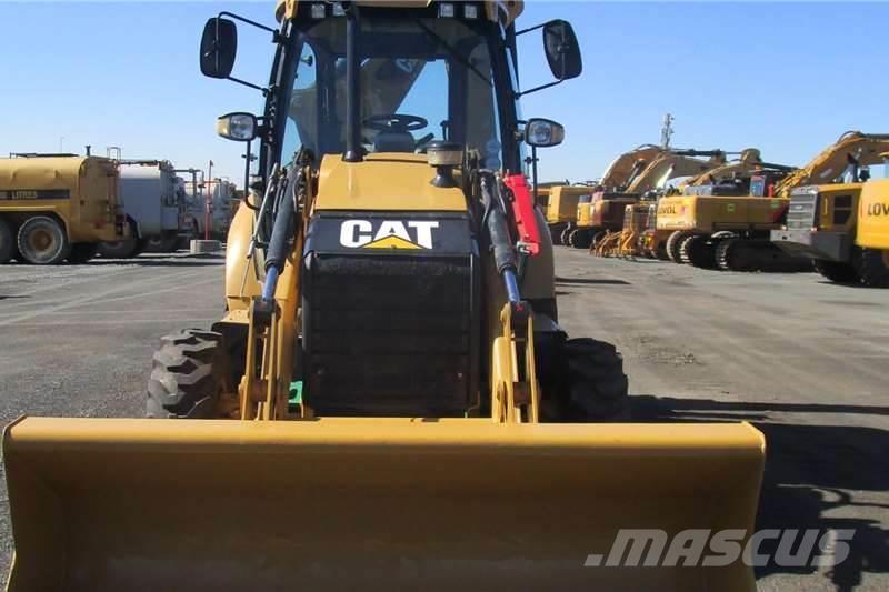 CAT 428F Retrocargadoras