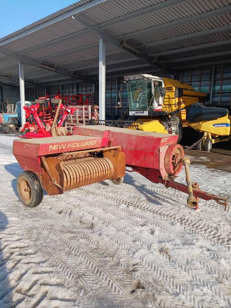 New Holland 265 Empacadoras cuadradas