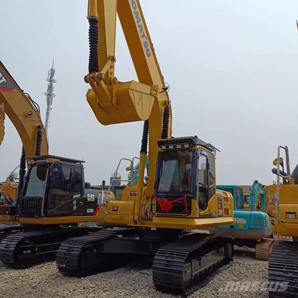 Komatsu PC 220 Excavadoras sobre orugas