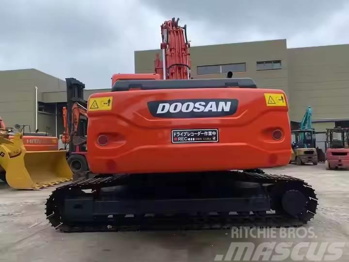 Doosan DX225LC Excavadoras sobre orugas