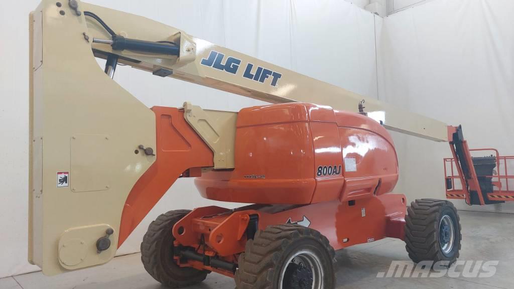 JLG 800 AJ Plataformas con brazo de elevación manual