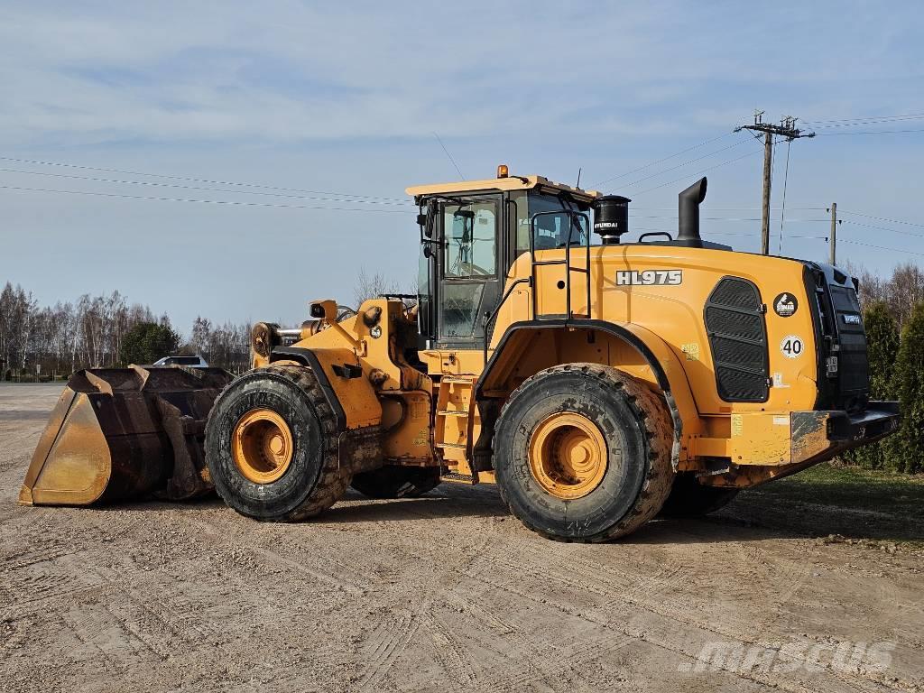 Hyundai HL 975 Cargadoras sobre ruedas