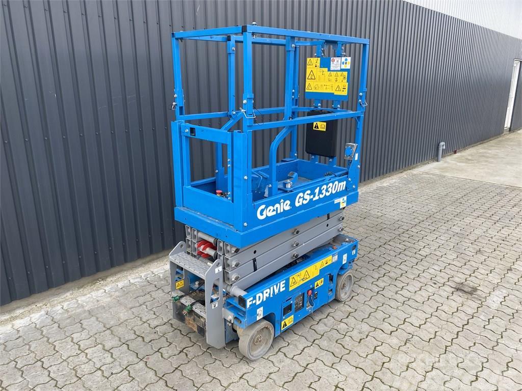 Genie GS 1330M Plataformas tijera