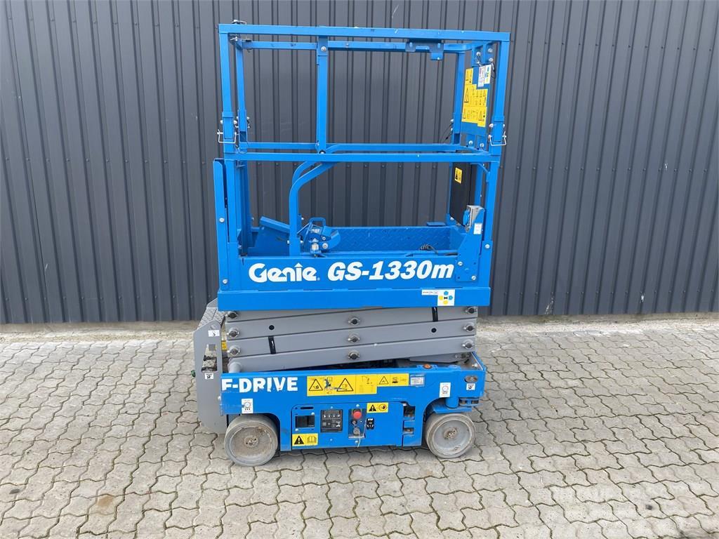 Genie GS 1330M Plataformas tijera