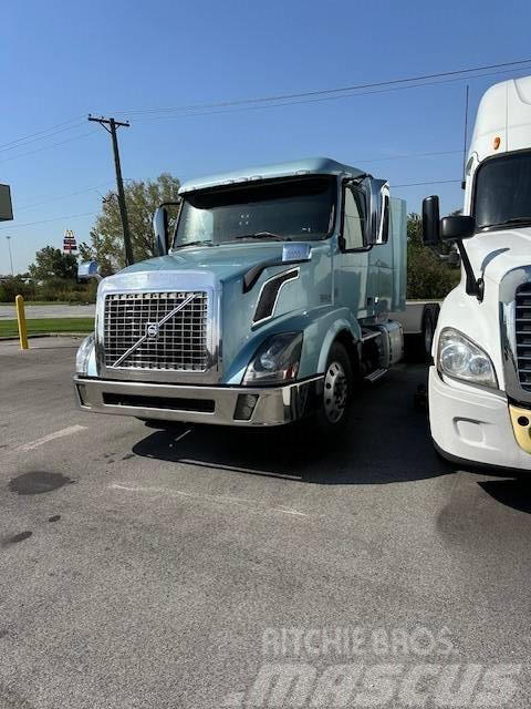 Volvo VNL 430 Camiones tractor