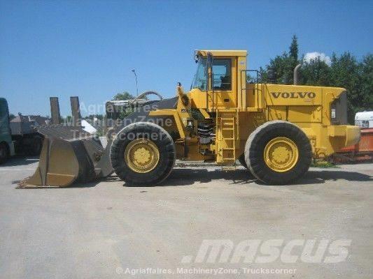 Volvo L 330 Cargadoras sobre ruedas