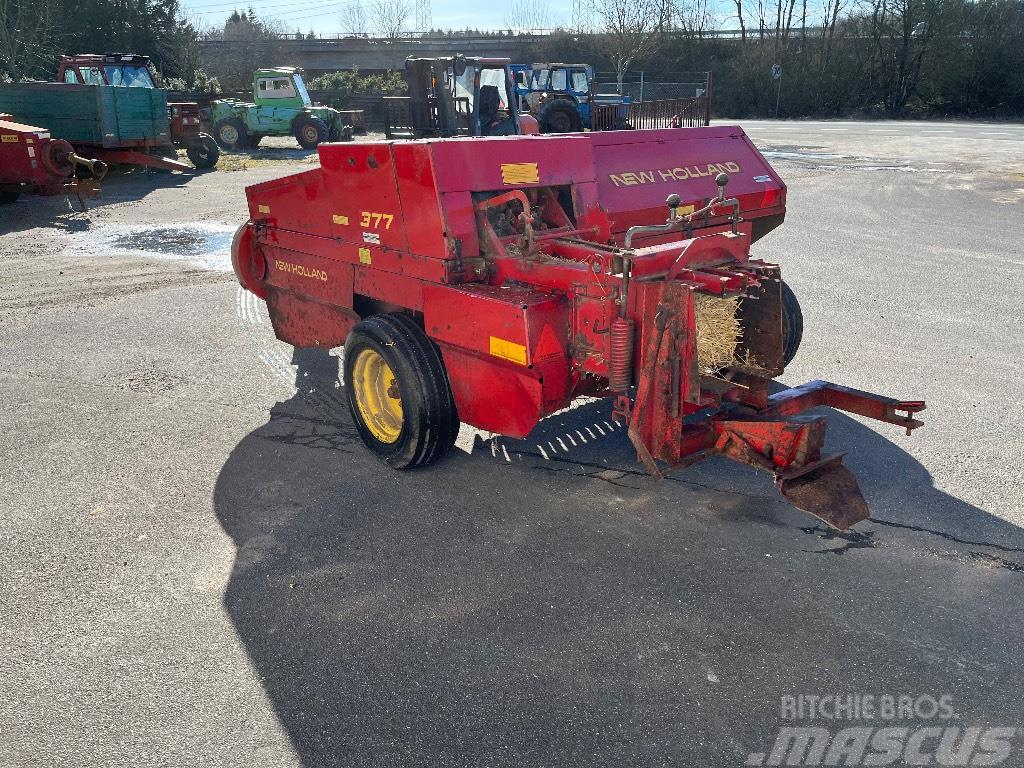 New Holland 377 Empacadoras cuadradas