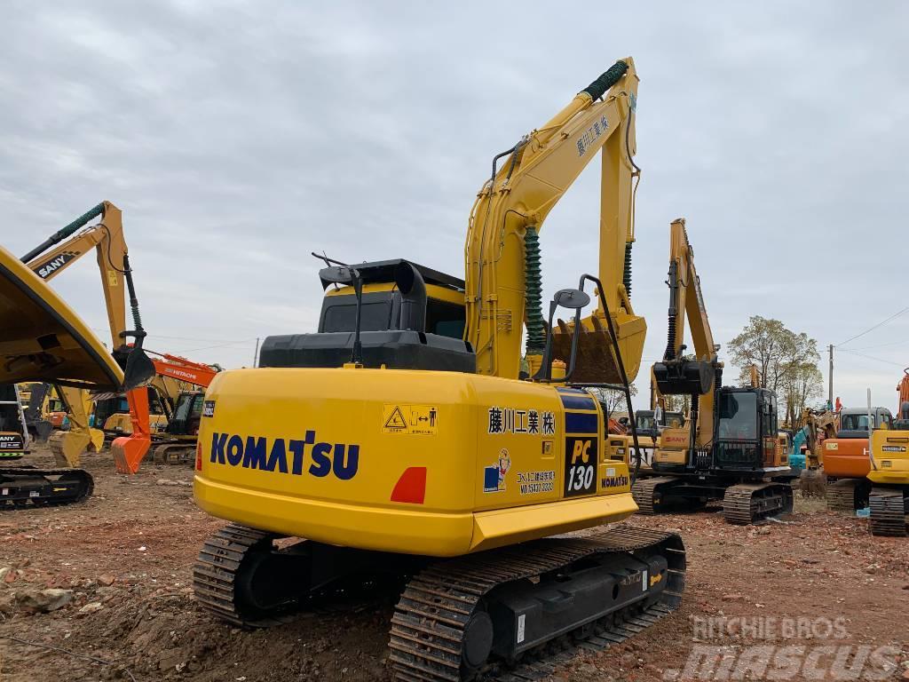 Komatsu 130-8 Excavadoras sobre orugas