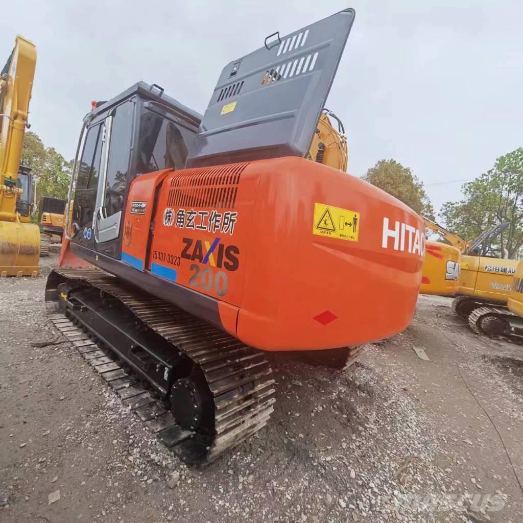 Hitachi ZX 200 Excavadoras sobre orugas