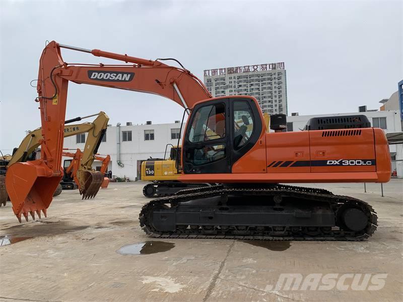 Doosan DX300 Excavadoras sobre orugas