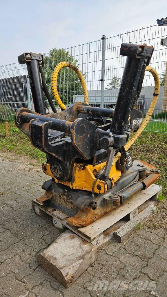 Engcon EC233PS Volteadoras