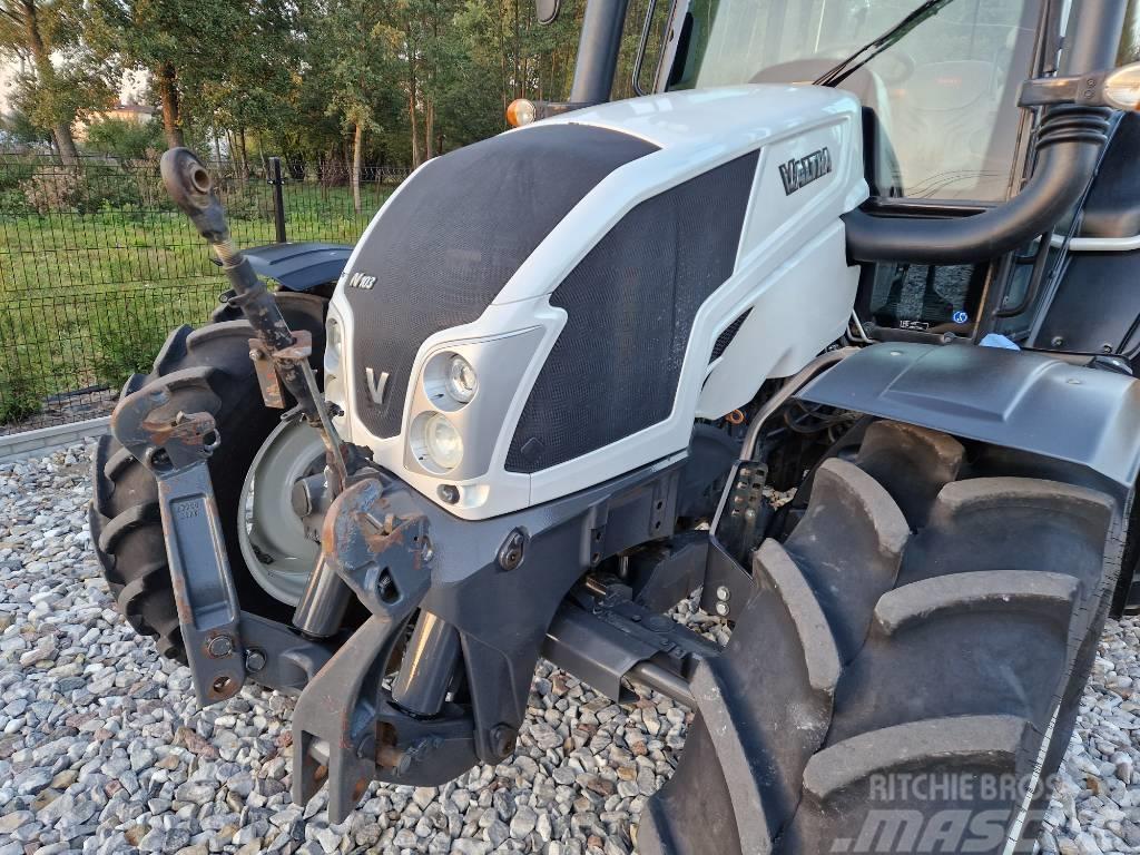 Valtra N103.4 Tractores