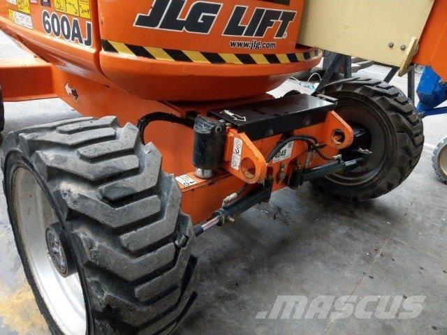 JLG 600AJ Plataformas con brazo de elevación manual