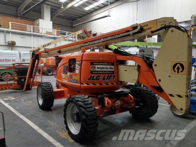 JLG 600AJ Plataformas con brazo de elevación manual