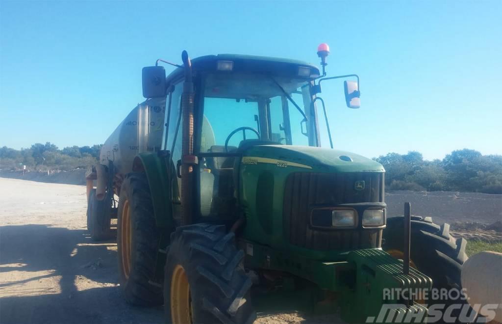 John Deere 6220 Tractores