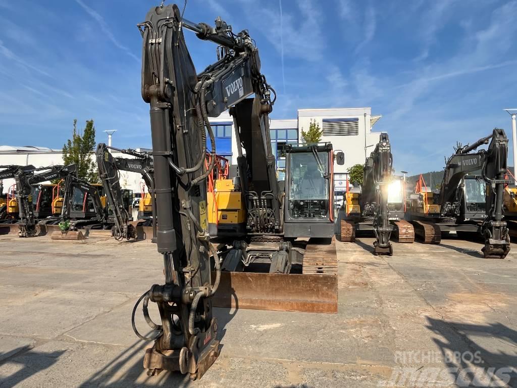 Volvo ECR235EL Excavadoras sobre orugas