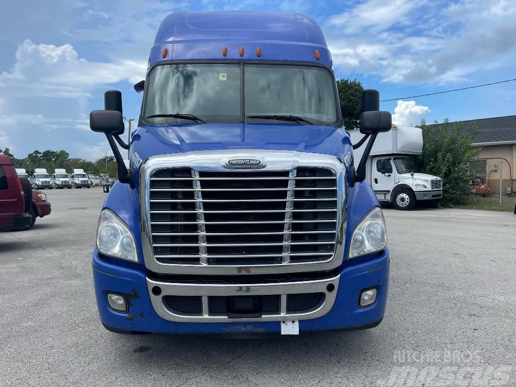 Freightliner Cascadia 113 Camiones tractor