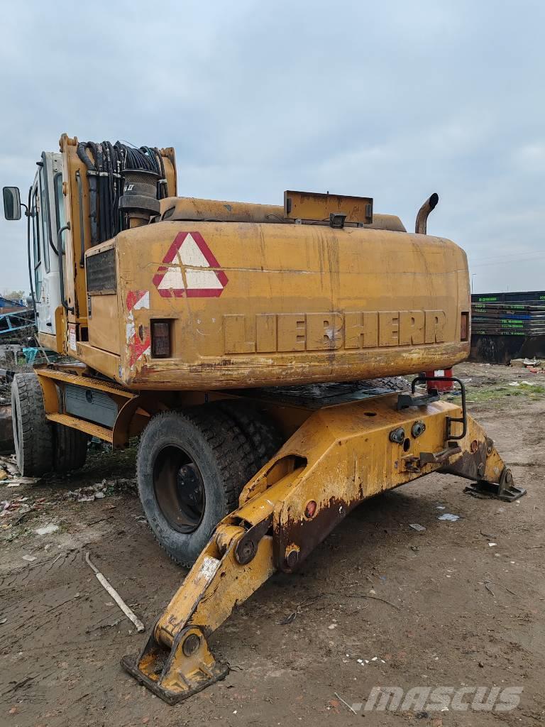 Liebherr 904C Manejadores de residuos industriales