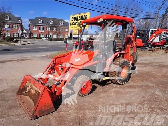 Kubota B26 Retrocargadoras