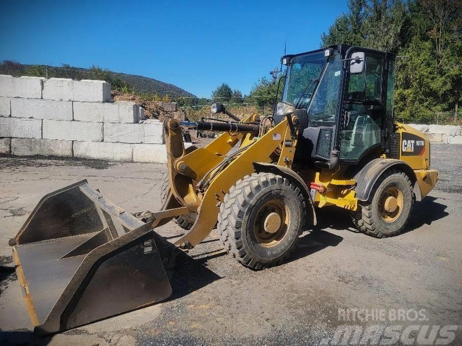 CAT 907 M Cargadoras sobre ruedas