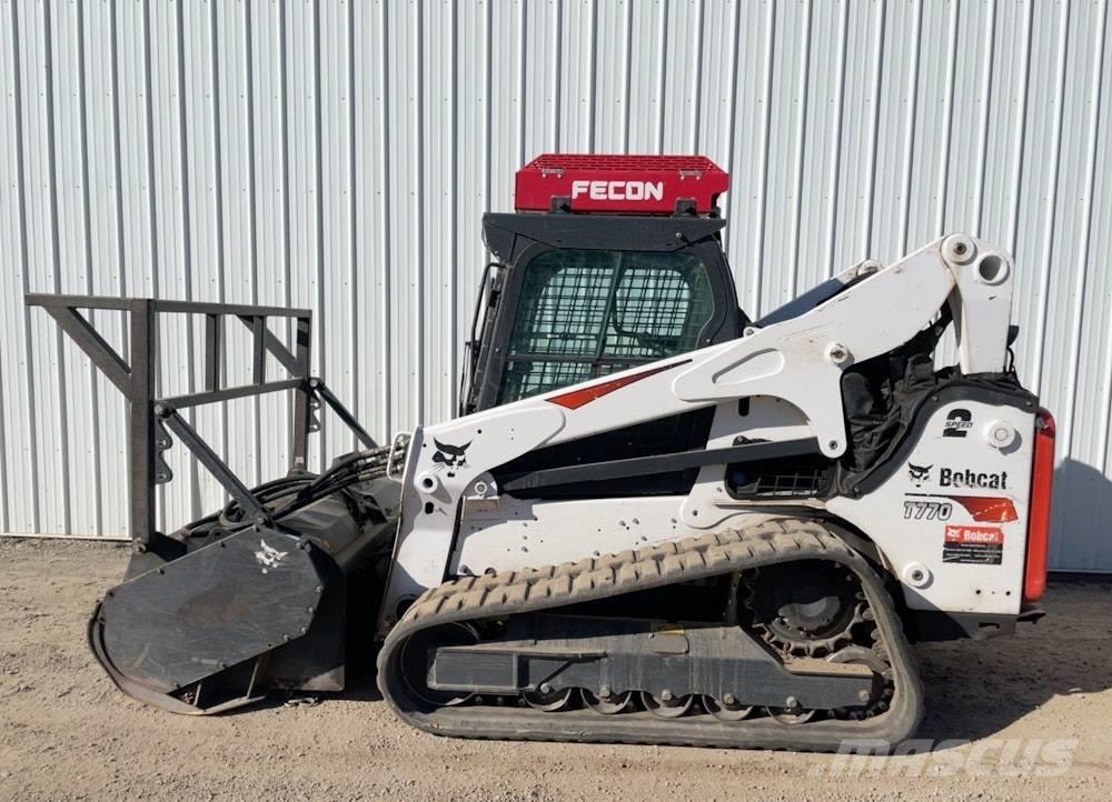 Bobcat T770 Arrastradoras de troncos