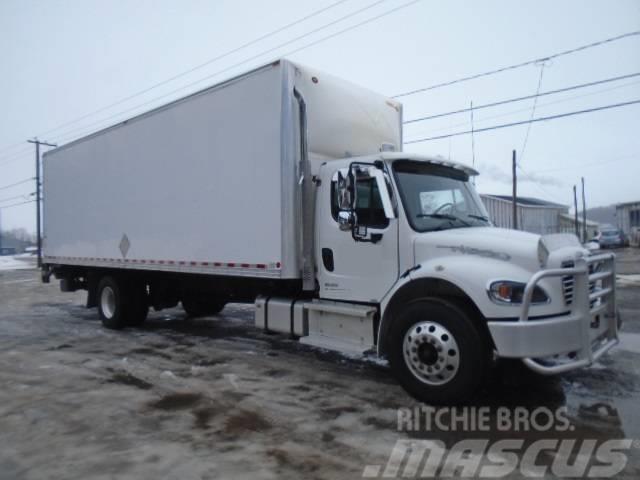 Freightliner M2 106 Camiones con caja de remolque