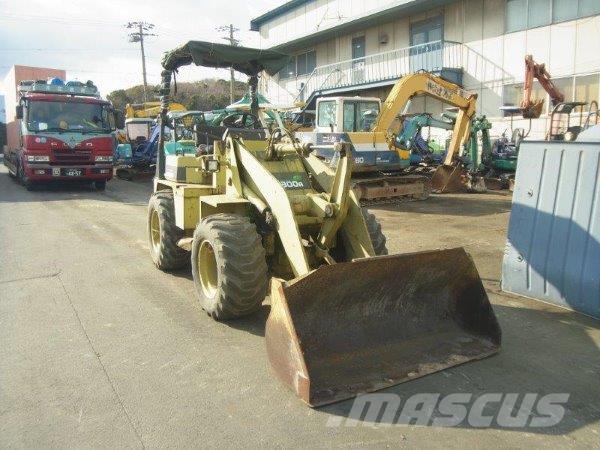 Mitsubishi WS300A Cargadoras sobre ruedas